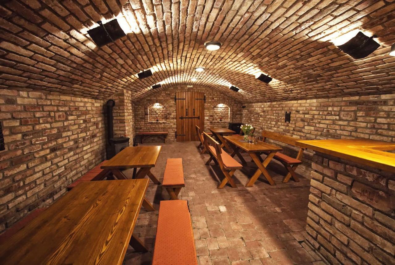 Penzion Kratochvil Dolní Dunajovice Buitenkant foto