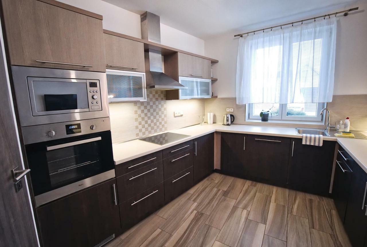Penzion Kratochvil Dolní Dunajovice Buitenkant foto